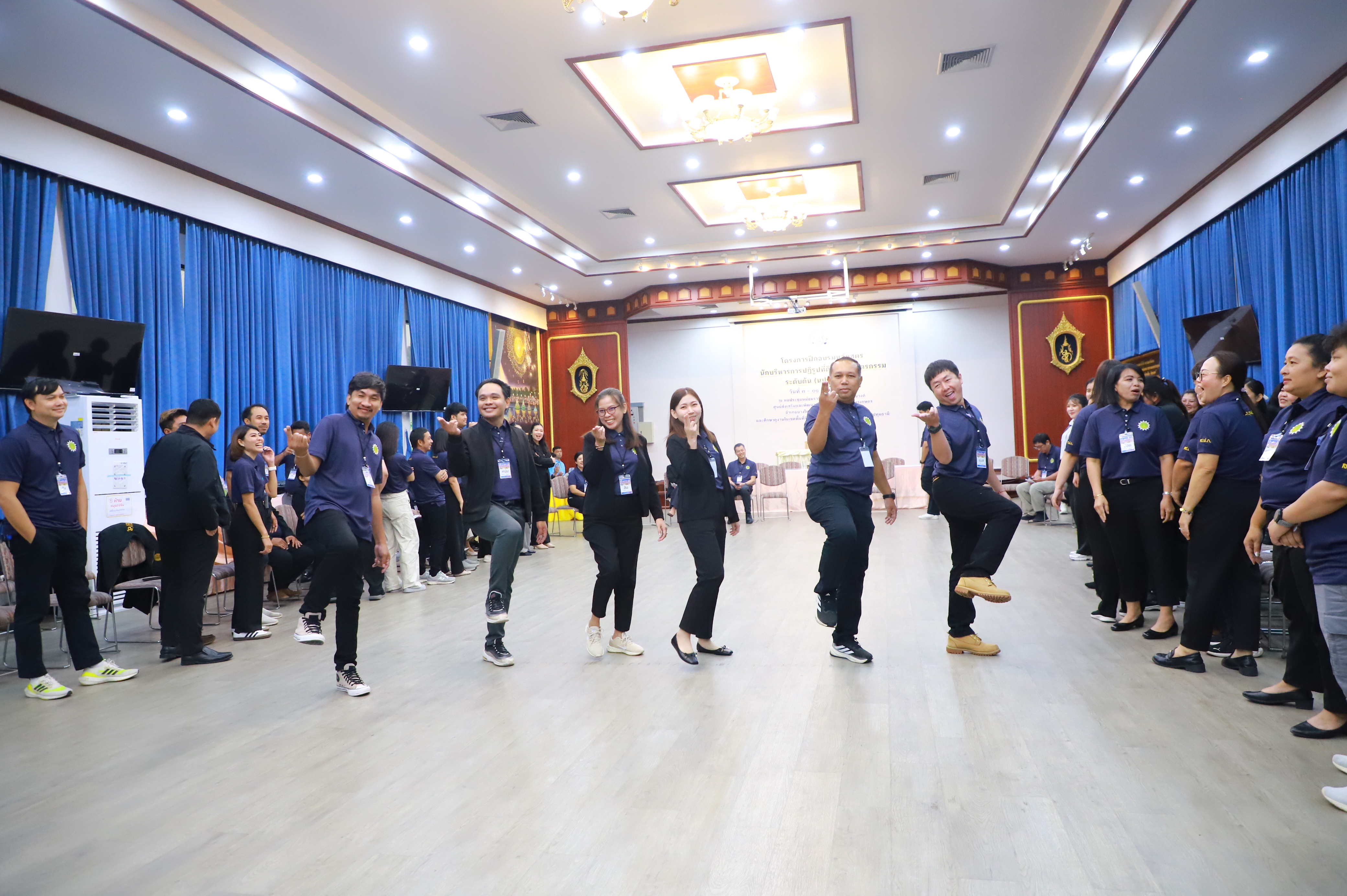 title - ปิดอบรม นปต. รุ่น 8 เร่งสร้างนักบริหารรุ่นใหม่ เสริมทักษะผู้นำ มุ่งยกระดับการทำงานเพื่อเกษตรกร นำเทคโนโลยีขับเคลื่อนงานปฏิรูปที่ดิน
